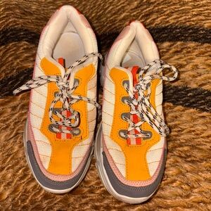 Colorful Chunky Sneakers - Women’s 6 🥰